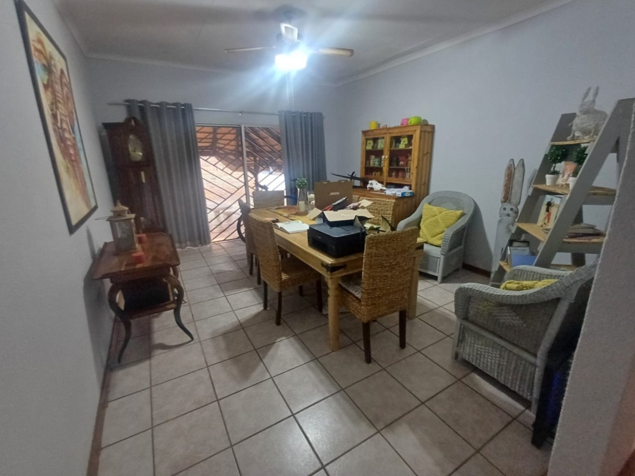 To Let 4 Bedroom Property for Rent in Wilkoppies North West